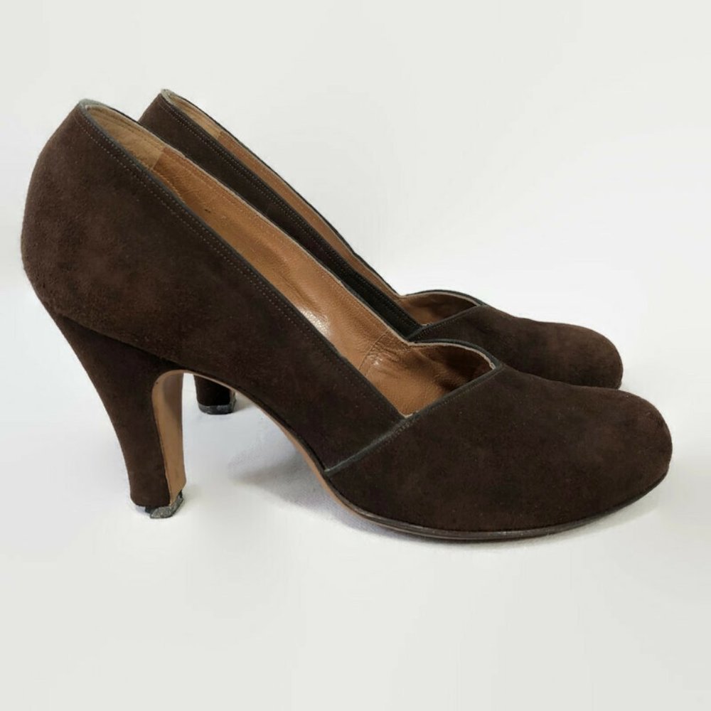 VINTAGE 40s Brown Suede Leather Babydoll High Heel Pumps 7 By Pandora Footwear